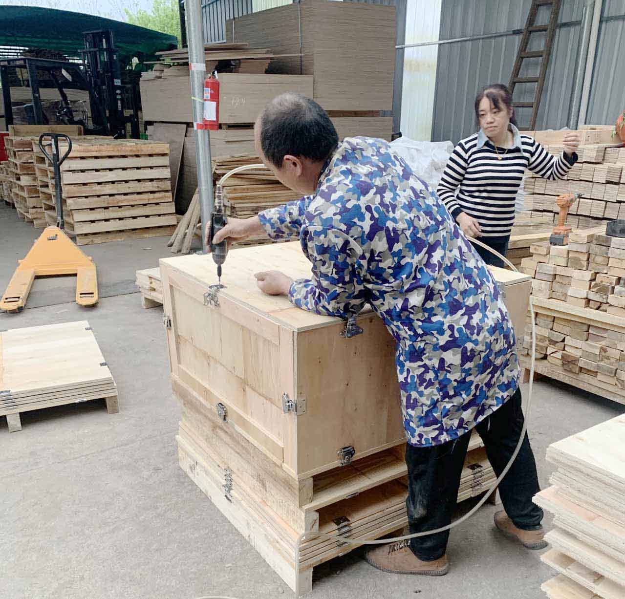 鋼帶箱生產區(qū)